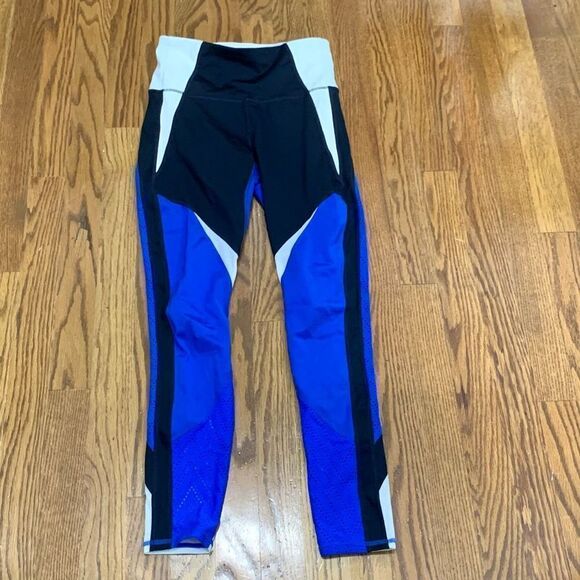 Athleta High Rise Precision 7/8 Tight - Picture 2 of 7